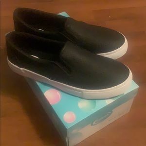 Black sneakers new with box size 8